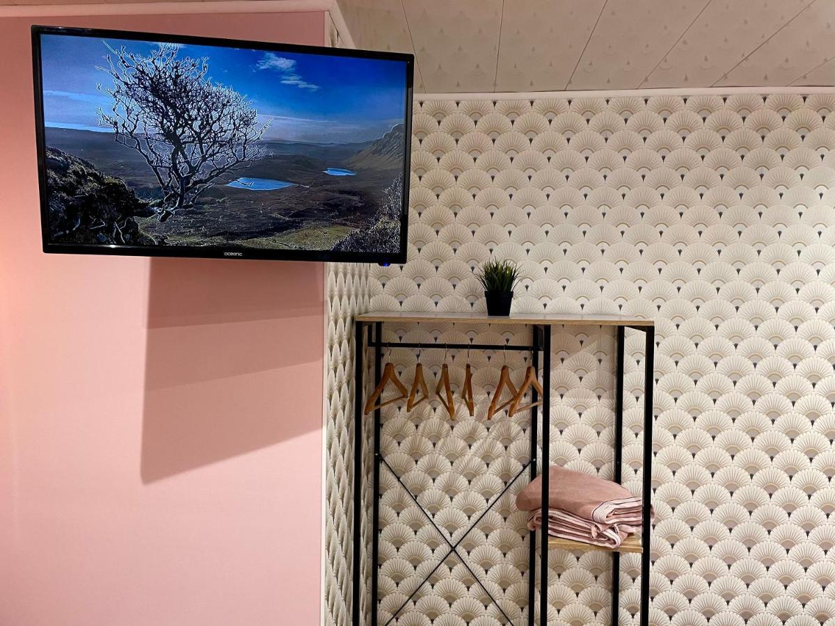 Capstay Color Valenciennes & Netflix Trith-Saint-Leger Dış mekan fotoğraf
