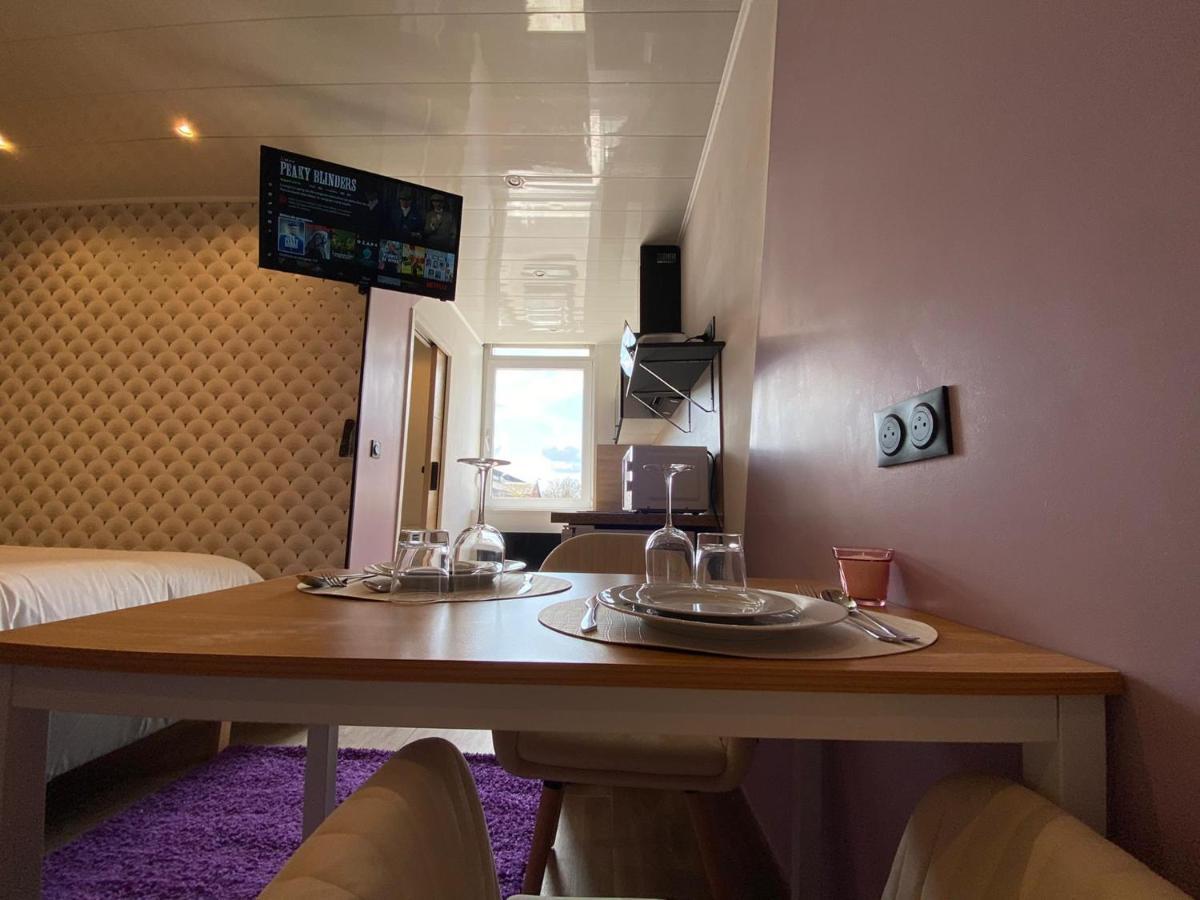 Capstay Color Valenciennes & Netflix Trith-Saint-Leger Dış mekan fotoğraf
