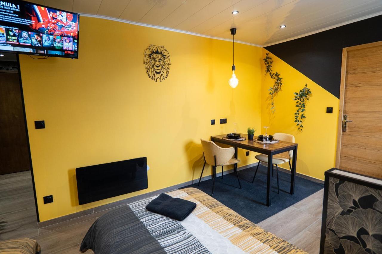 Capstay Color Valenciennes & Netflix Trith-Saint-Leger Dış mekan fotoğraf